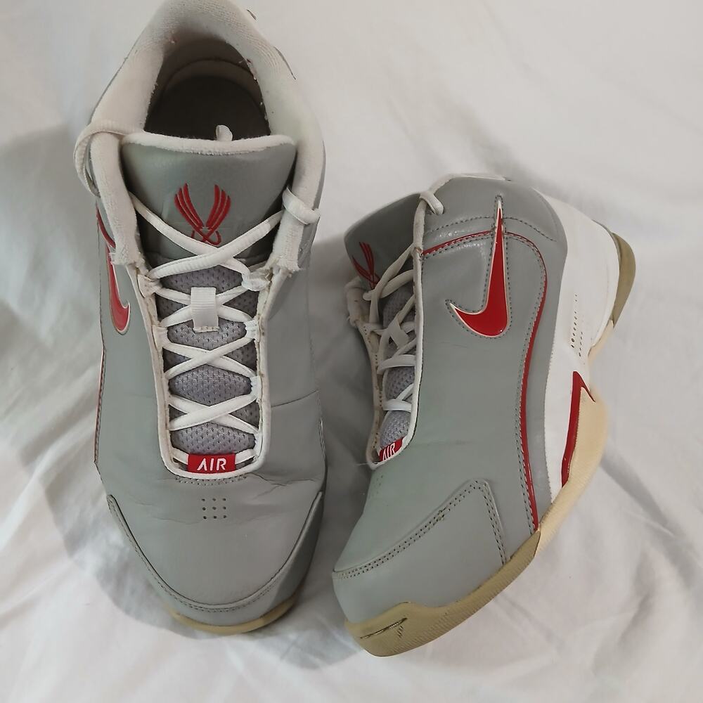 Nike Air Flight Dime Dropper men's 9 grey w/ red swoosh almost vintage!